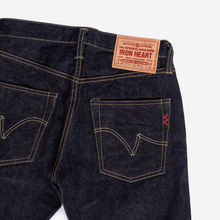 Load image into Gallery viewer, Iron Heart 777s 14oz Selvedge Denim Slim Tapered Jeans - Indigo