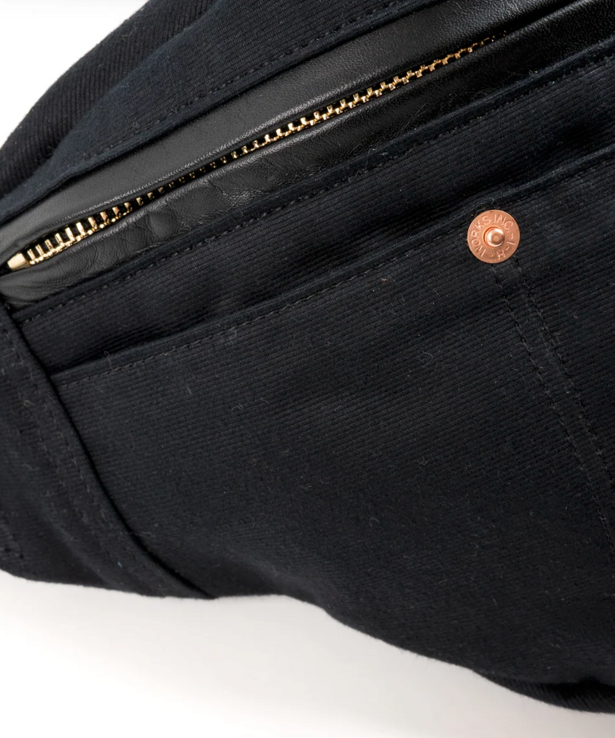 Iron Heart IHE-53 Waist Bag in Black — detail view