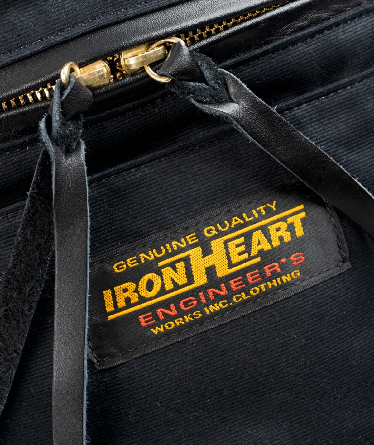 Iron Heart IHE-53 Waist Bag in Black — detail view