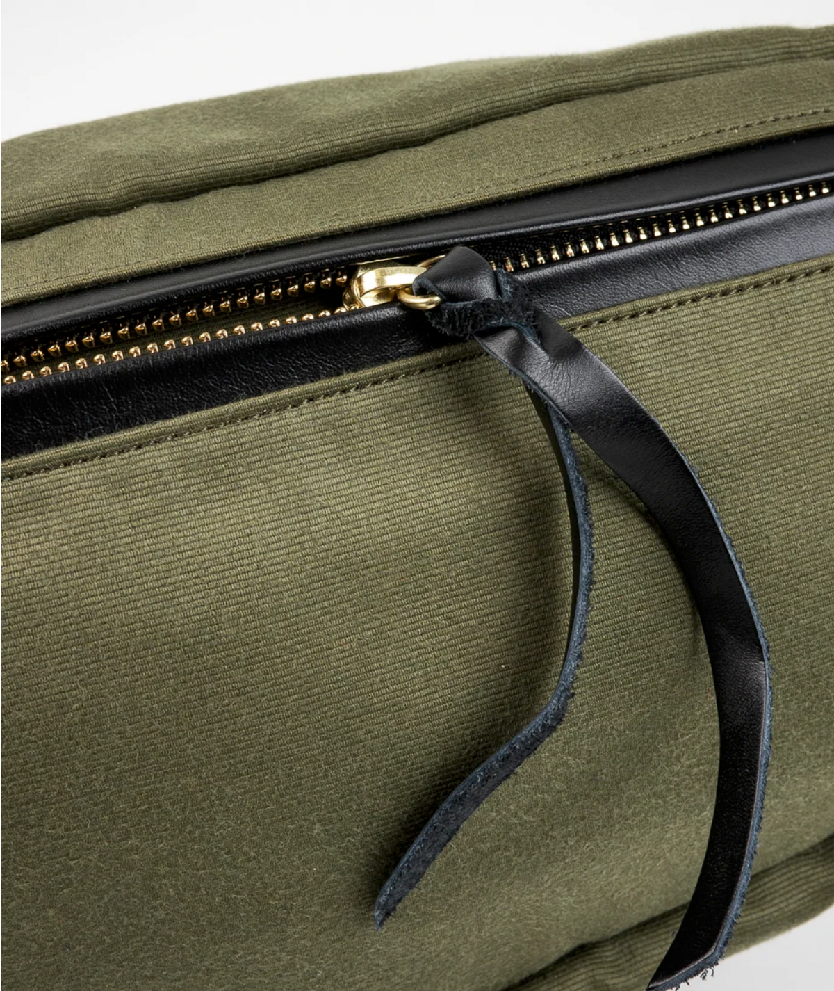 Iron Heart IHE-53 Waist Bag in Olive — detail view