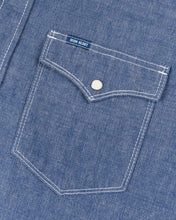 Laden Sie das Bild in den Galerie-Viewer, IHSH-13-BLU Iron Heart 10oz Selvedge Chambray Westernhemd mit einfacher Passe – Blau