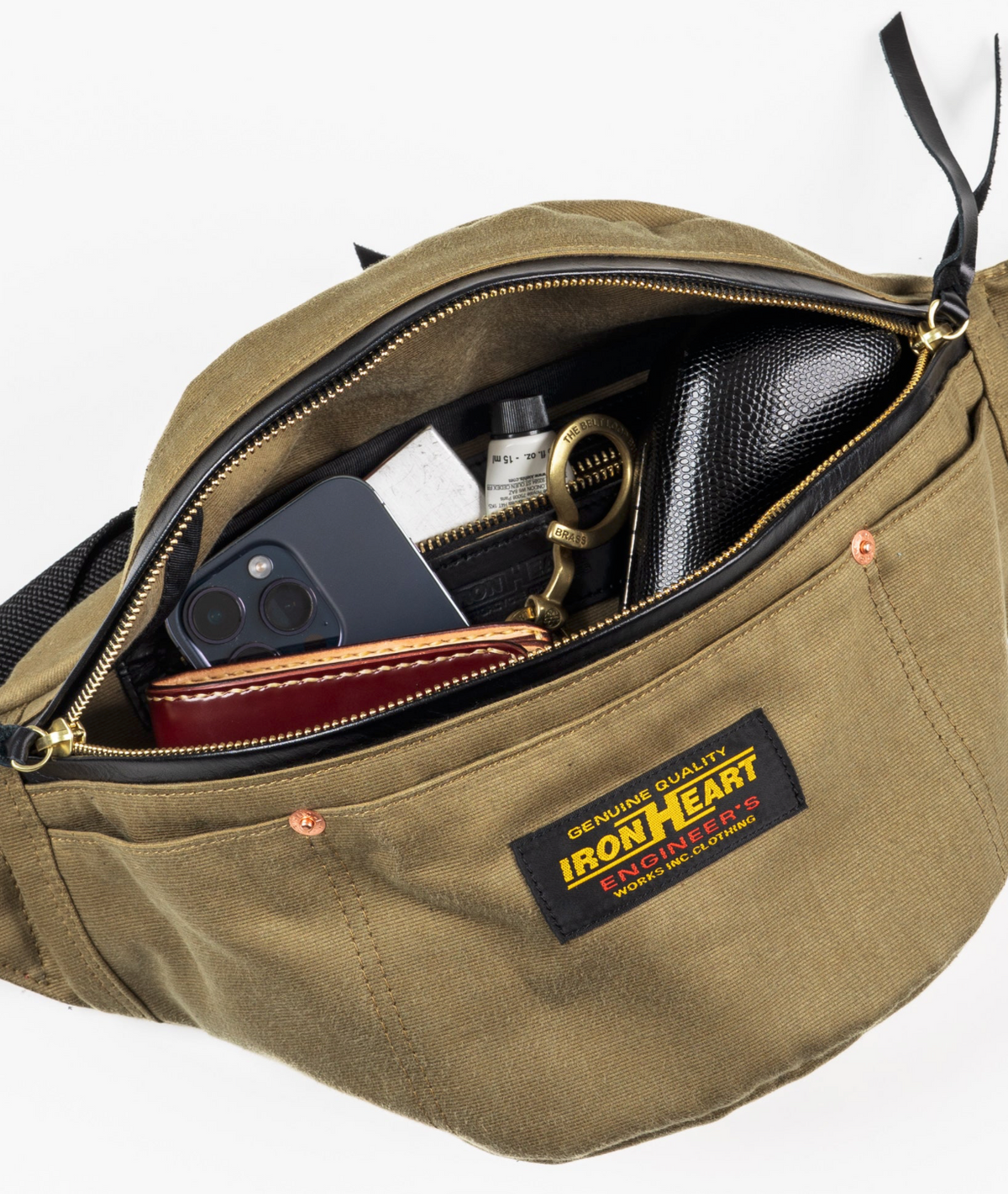 Iron Heart IHE-53 Waist Bag in Khaki — detail view
