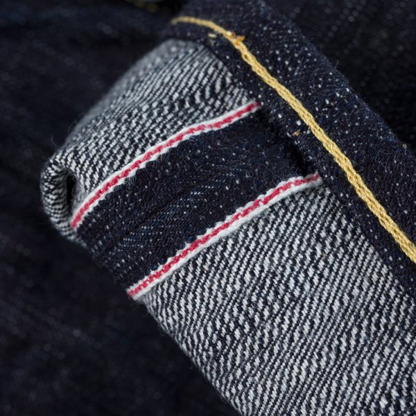 Iron Heart IH-555S-SLB 16oz slubby denim fabric weave detail