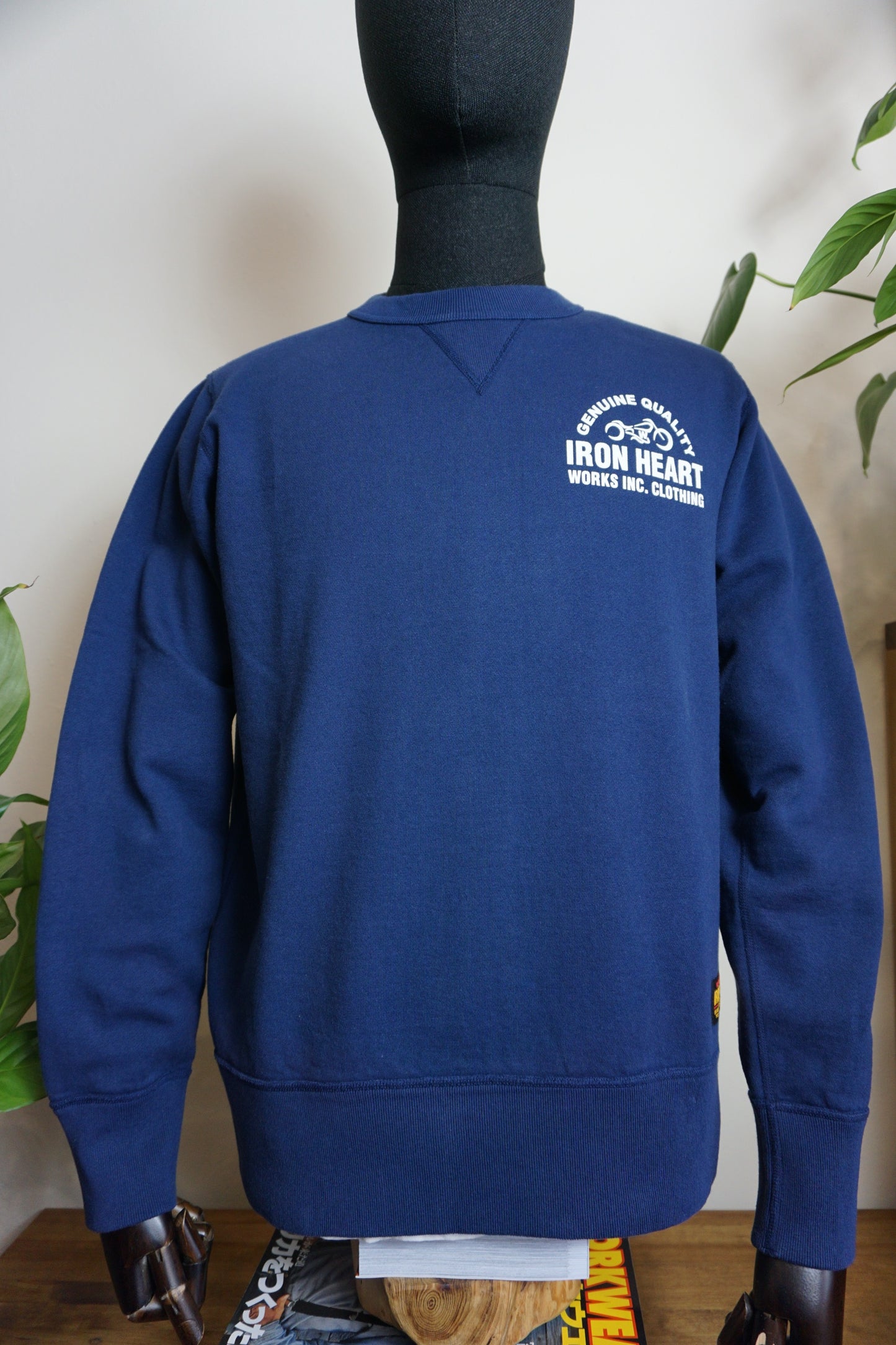 Sudadera estampada de 14 oz de algodón de alta densidad con cuello redondo y tejido de bucle - Azul marino