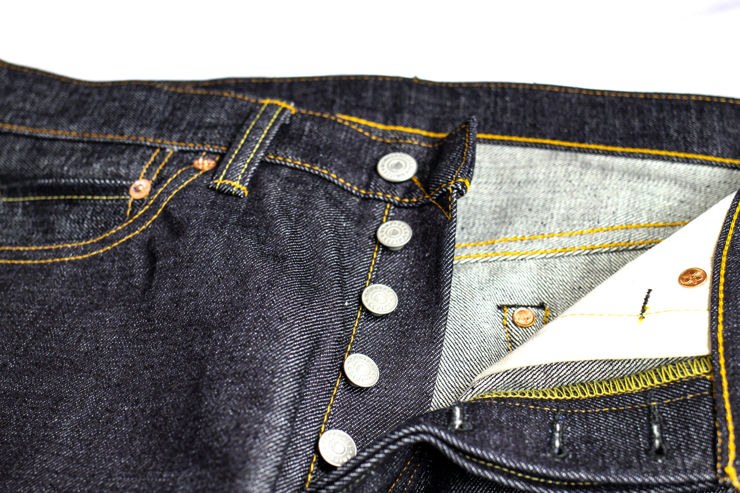 Momotaro Jeans, Japanese selvedge Denim, 14oz, Lot 0405-32, made in Okayama Japan raw denim, Aitora Spain.